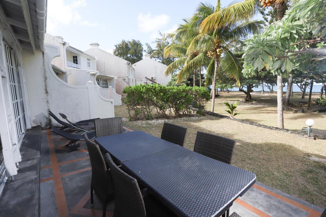 Fully Furnished Luxury Villa 3 Right On A Blue Ocean Belle Mare Extérieur photo